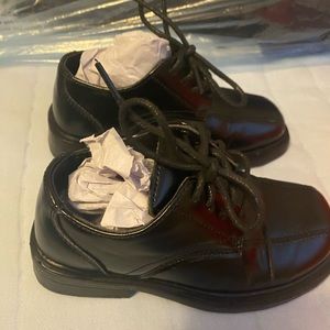 Toddler dress shoes
